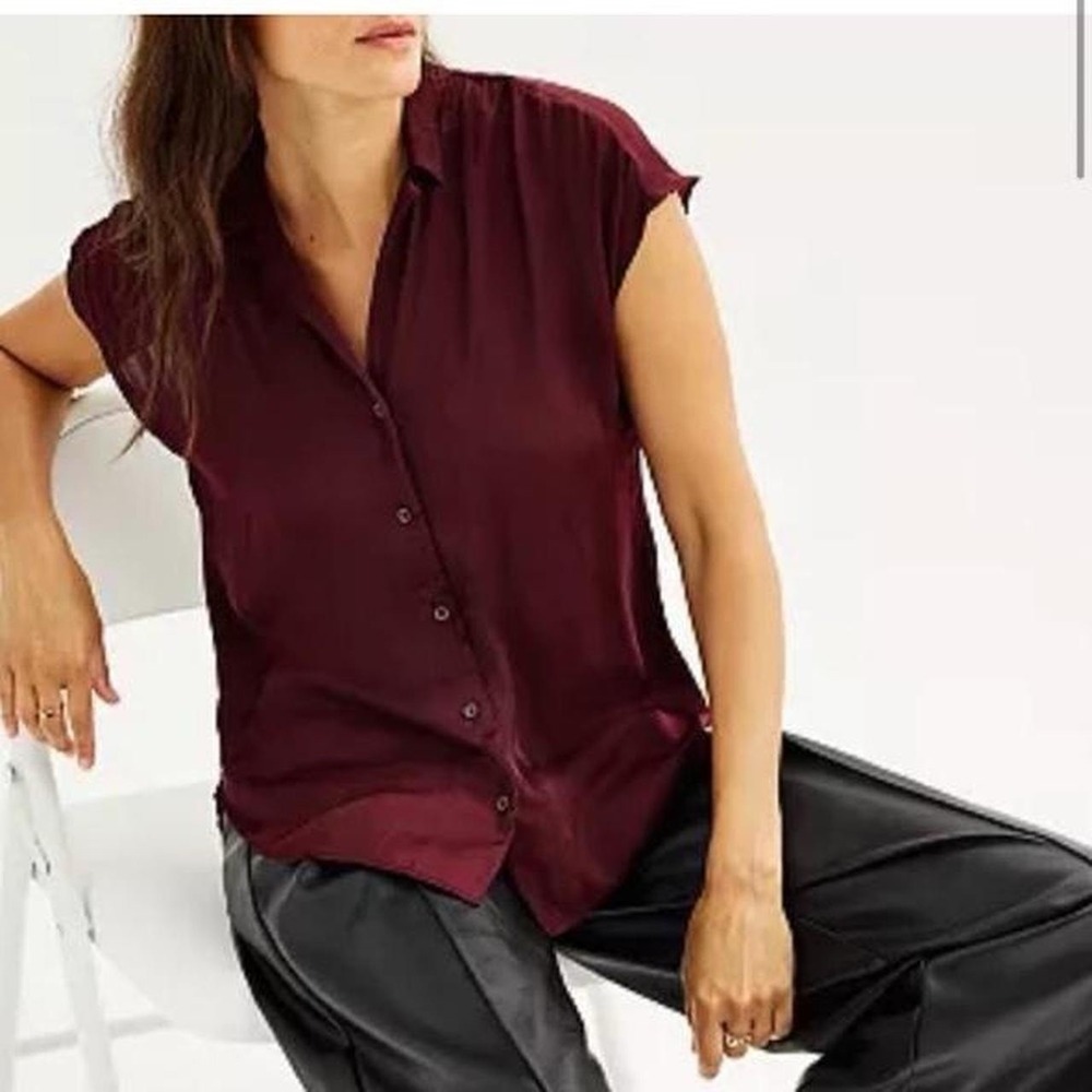 Nine West Women's Maddie Wine Colored Blouse Size Small